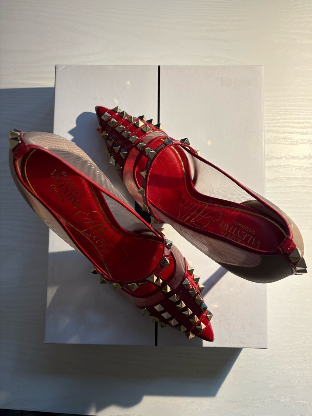 Valentino Garavani Rockstud Red Pointed-Toe Stiletto Pumps - Designer Style - Picture 5 of 9